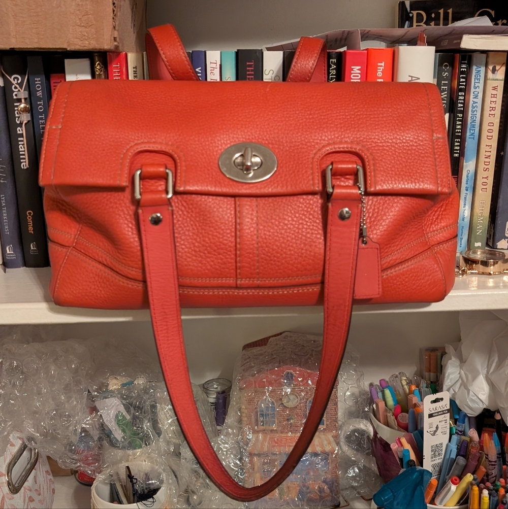 Coach Red Orange Hamilton Turnlock Caryall Shoulder Bag F13091 - Picture 2 of 14